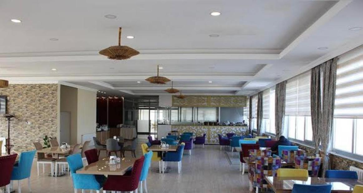 Hotel Diyar Paris Muş Esterno foto